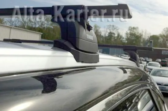 Багажник на интегрированные рейлинги Thule SquareBar для Peugeot 308 II универсал 2014-2020 (Прямоугольные дуги)