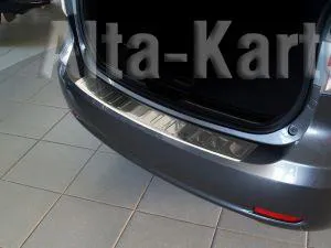 Накладка Avisa на задний бампер для Toyota Avensis универсал 2009-2020