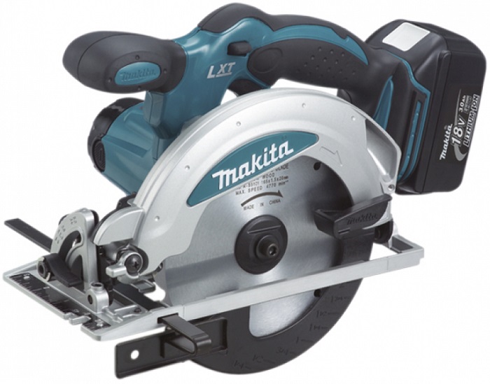 Пила дисковая Makita DSS610RF